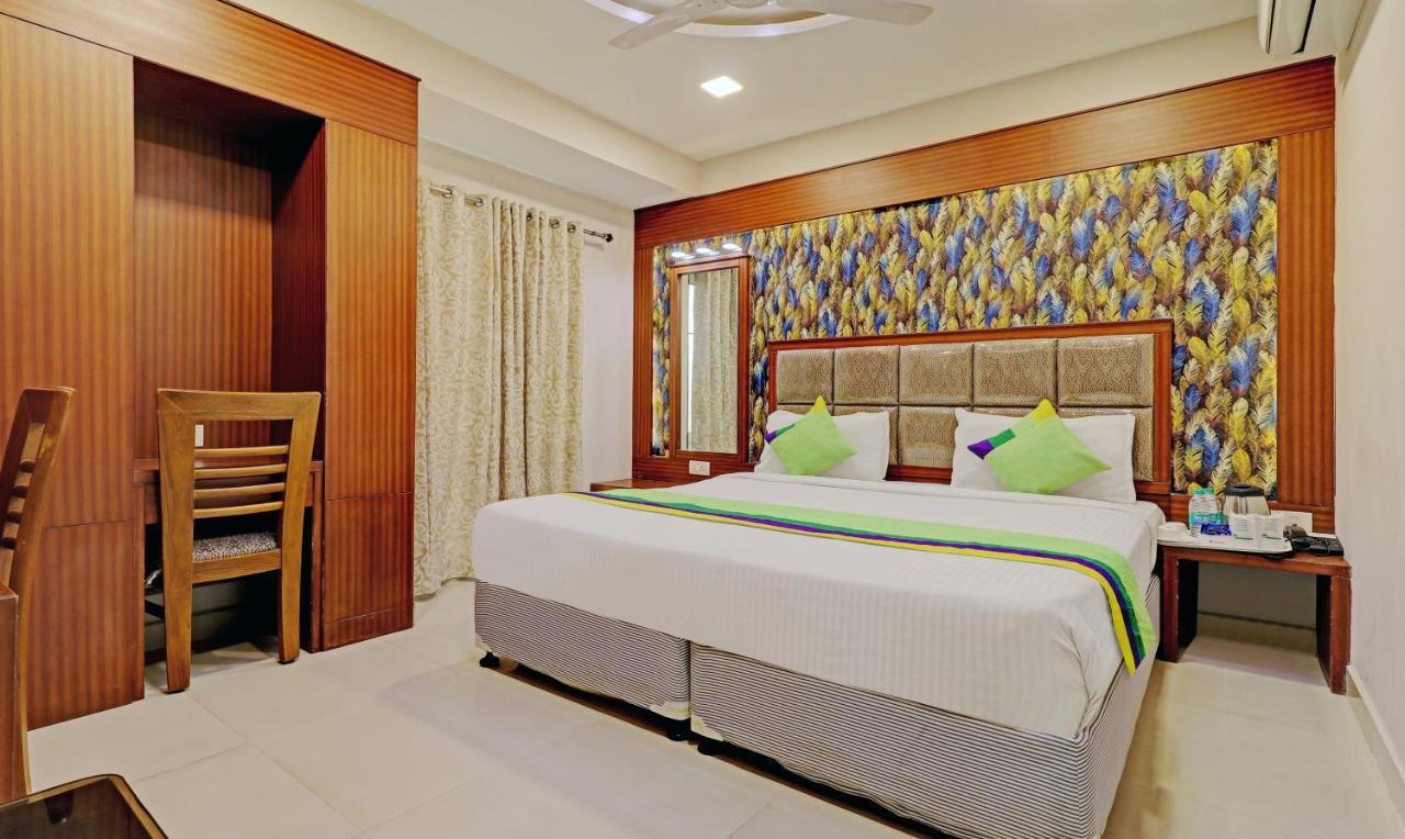 Pine Tree Boutique Hotel Chennai Bagian luar foto