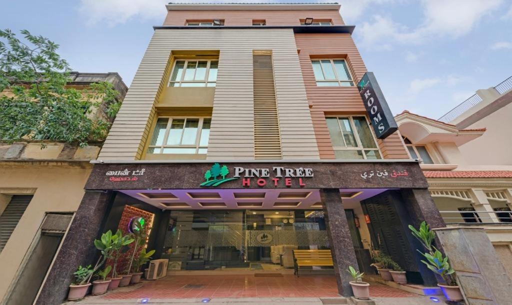 Pine Tree Boutique Hotel Chennai Bagian luar foto