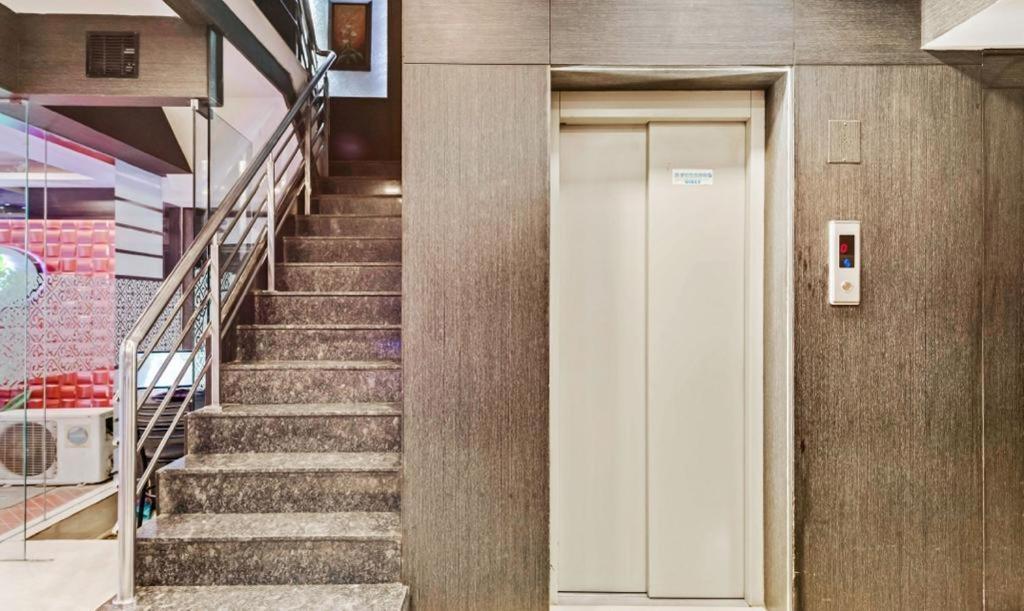 Pine Tree Boutique Hotel Chennai Bagian luar foto