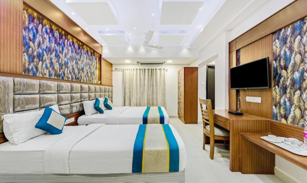 Pine Tree Boutique Hotel Chennai Bagian luar foto