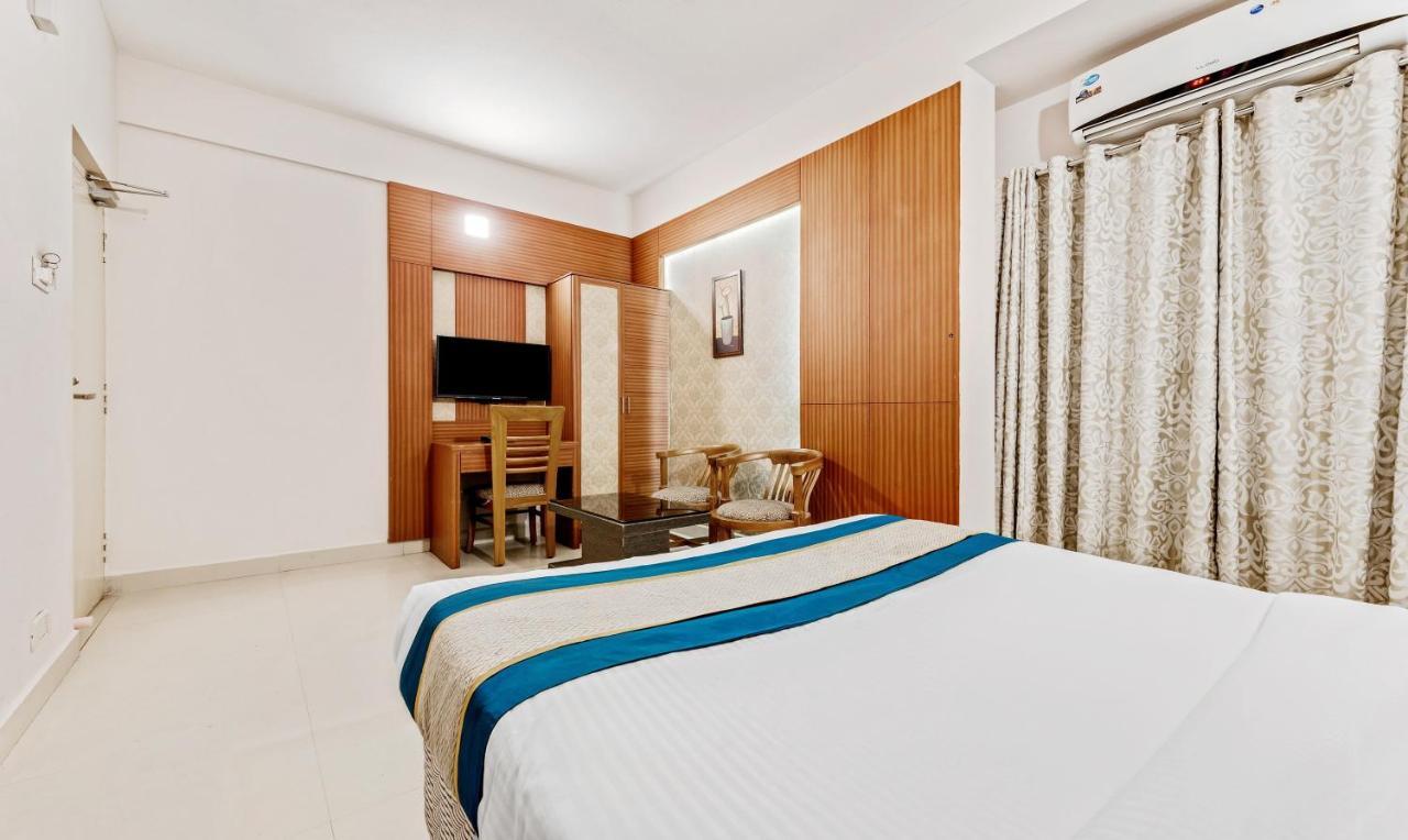 Pine Tree Boutique Hotel Chennai Bagian luar foto
