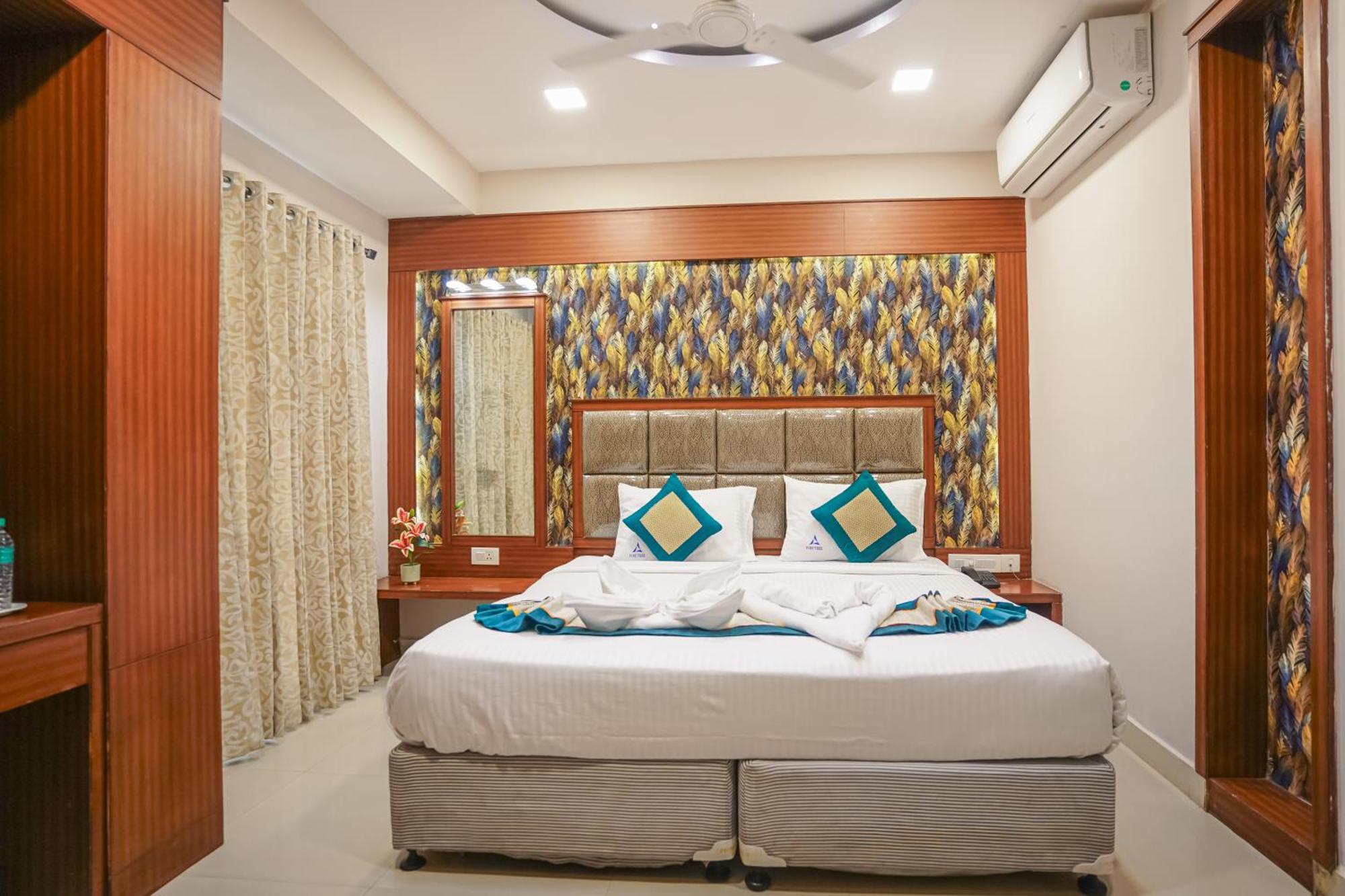 Pine Tree Boutique Hotel Chennai Bagian luar foto
