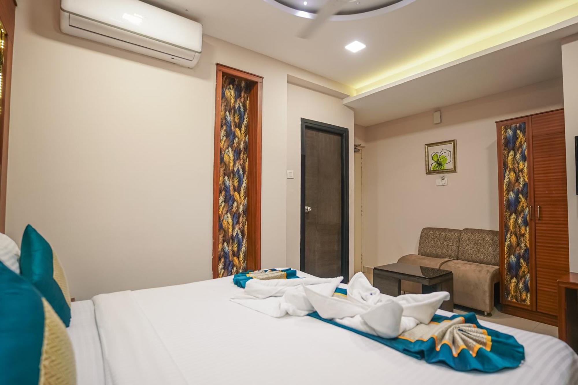 Pine Tree Boutique Hotel Chennai Bagian luar foto