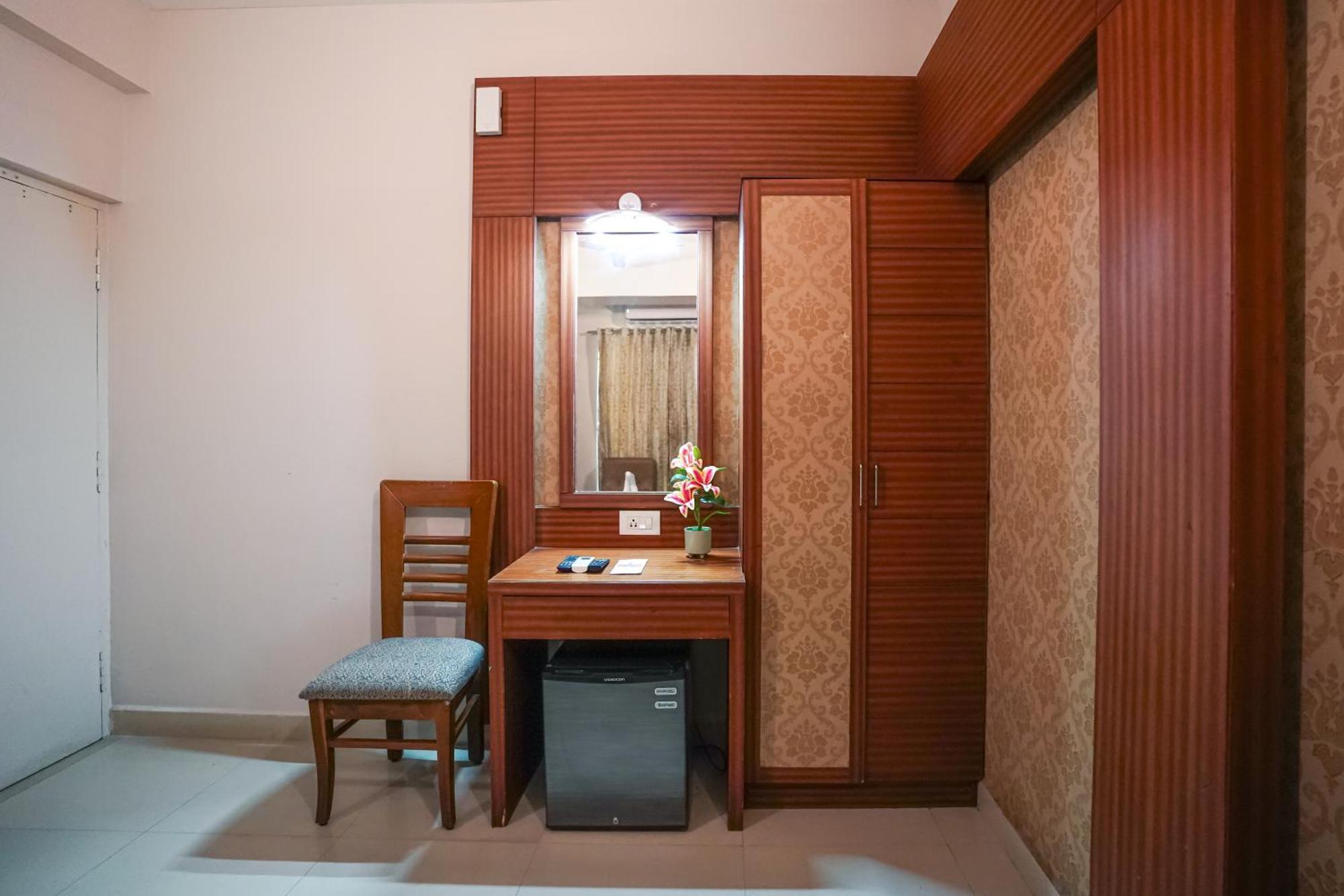Pine Tree Boutique Hotel Chennai Bagian luar foto