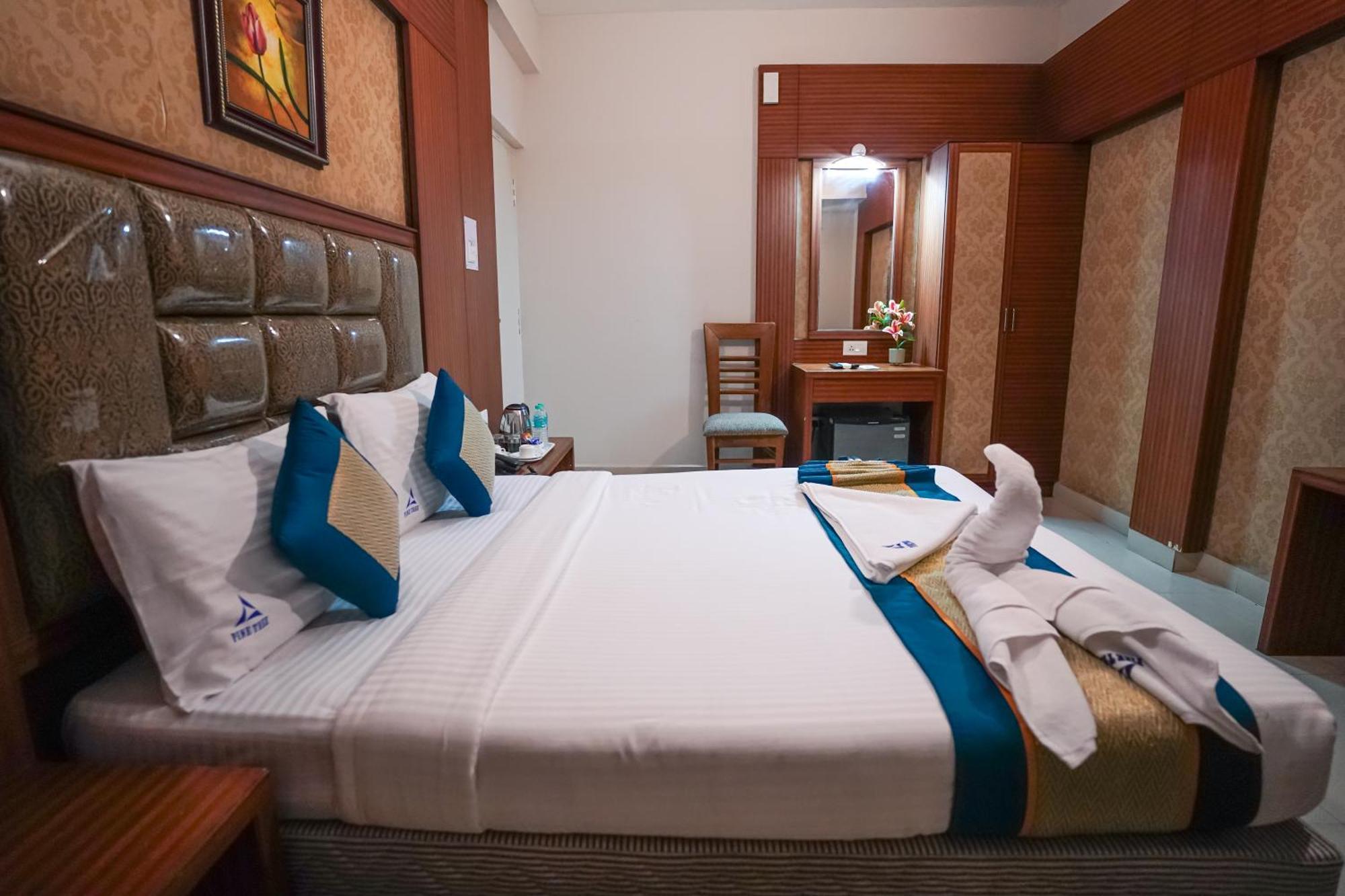 Pine Tree Boutique Hotel Chennai Bagian luar foto