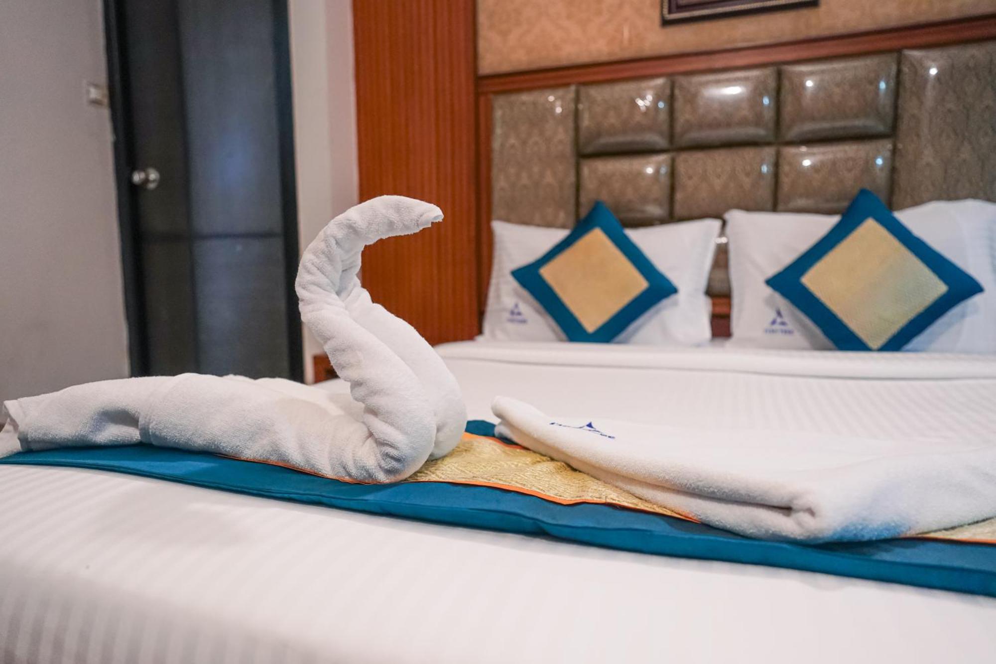 Pine Tree Boutique Hotel Chennai Bagian luar foto